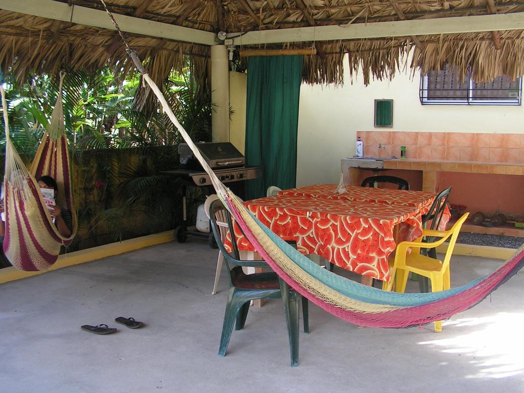Conrado'S Guesthouse B&B Las Avispas Exterior foto